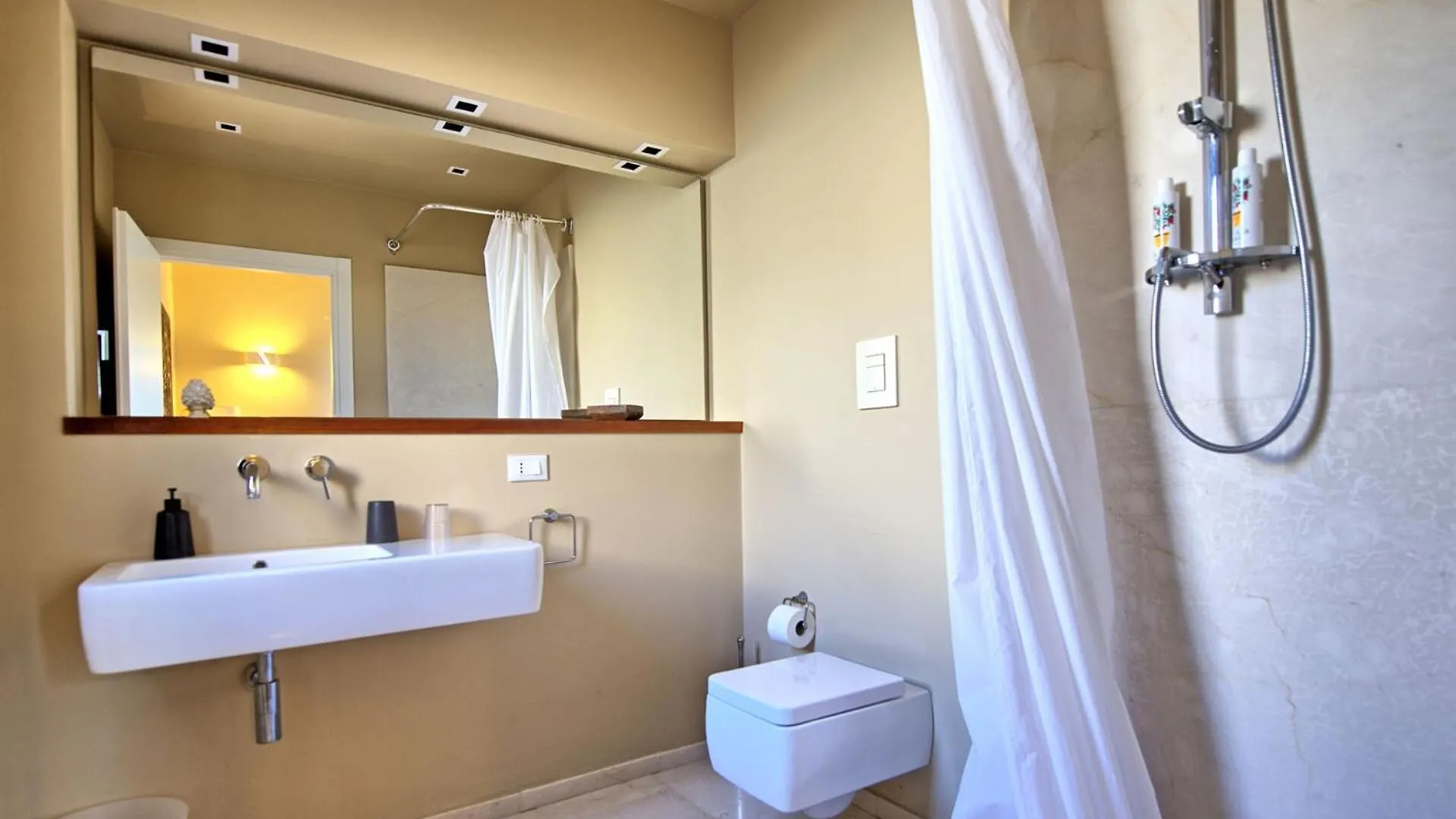 Villa Casale By Posarellivillas Bisciano Italy